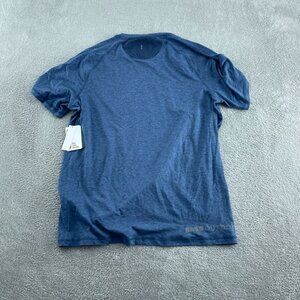 Bass Outdoor Microtech Performance Short Sleeve Tee  Blue L UPF 50+ NWT 4133